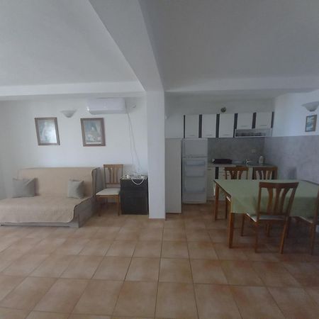 Apartments & Rooms Villa Anastasija Ulcinj Exterior photo