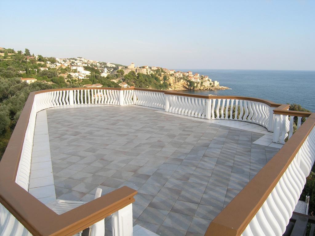 Apartments & Rooms Villa Anastasija Ulcinj Exterior photo