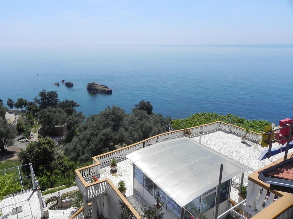 Apartments & Rooms Villa Anastasija Ulcinj Exterior photo